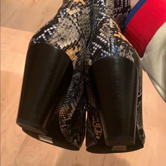 Jeffrey Campbell snakeskin boot - Picture 3 of 8